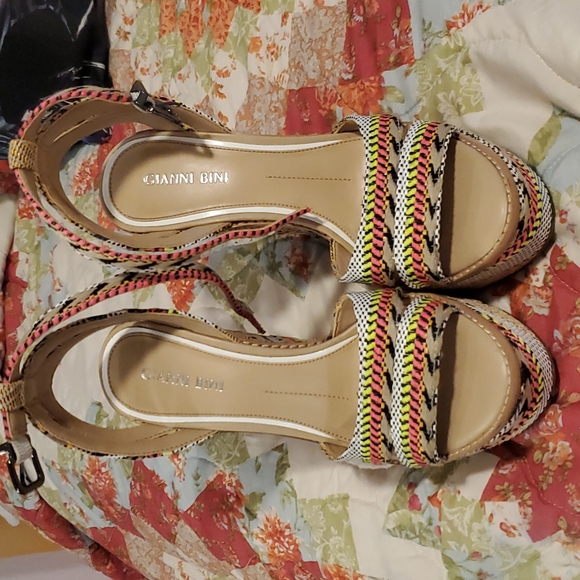 Multicolor Platform used only twice 6.5 - Picture 2 of 5